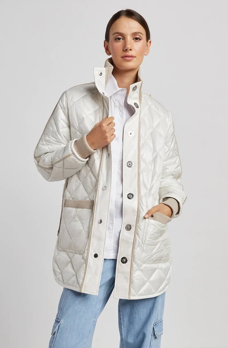 Adroit Nadine Reversible Quilted Coat | Champagne