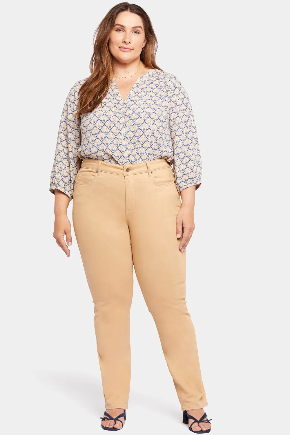 Marilyn Straight Jeans In Plus Size - Crossroads